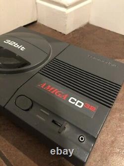 Commodore Amiga CD32 Console TESTED and working / VERY GOOD CONDITION