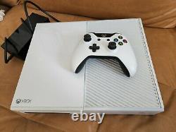 Microsoft Xbox One 500GB Console White 1540 Good condition