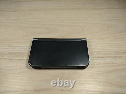 New Nintendo 3DS XL, Black, Mod. RED-001, Good Condition, WithCharger & 8GB SD