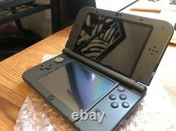New Nintendo 3DS XL. Formatted. Charger and pen. Screens in good shape