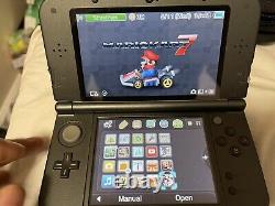 New Nintendo 3DS XL Gray/Black with Games, Stylus & Charger (Good Condition)