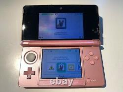 Nintendo 3DS Pearl Pink With Stylus 2GB SD and Charger Tested Very Good Condition