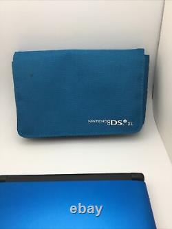 Nintendo 3DS XL. Blue. With Charger. Good working condition