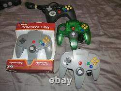 Nintendo 64 N64 Console System Bundle with 4 Controllers & Game Good Shape READ