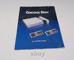 Nintendo NES Entertainment System Control Deck in Box Very Good Condition