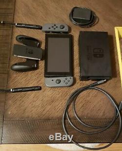 Nintendo Switch 32GB Gray with Gray Joy-Cons. Complete set in good condition