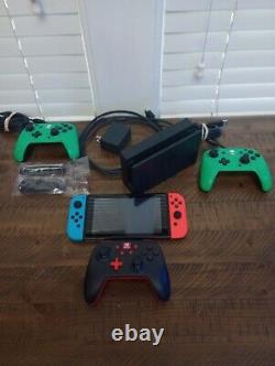 Nintendo Switch 32GB With 3 Controllers Very Good Condition Read Description