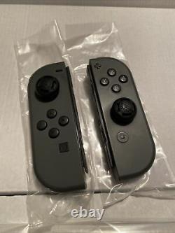 Nintendo Switch Console / System (Grey Joy-Cons) Good Condition Tons Of Extras