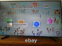 Nintendo Wii U Console Bundle 8GB White with 27 games Very Good Condition
