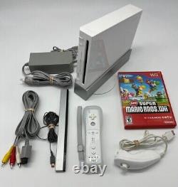 Nintendo Wii White Console with Mario Bros- VERY GOOD CONDITION Cleaned & Tested