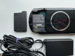 PSP 3000 Red/Black- GOOD CONDITiON OEM Japan Import US Seller TESTED + Charger