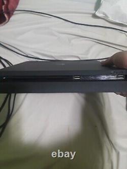 Ps4 slim 1tb 2 controllers Used VERY GOOD CONDITION
