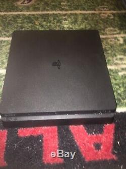 Ps4 slim 500gb used, 2 ps4 controls, 7 games, all good condition