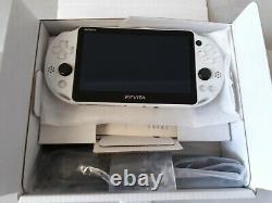SONY PS Vita PCH-2000 ZA22 GLACIER WHITE Wi-Fi model Very Good Condition