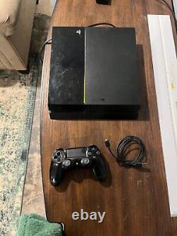 Sony PlayStation 4 500GB Jet Black Console w Controller, good condition