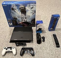 Sony PlayStation 4 500GB, Two Controllers, Spider Man and more Good Condition