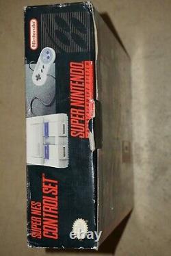 Super Nintendo SNES System Control Set Console Complete in Box #205 GOOD Shape