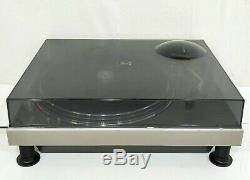Technics SL-1200 Direct Drive Player System Turntable in Very Good Condition