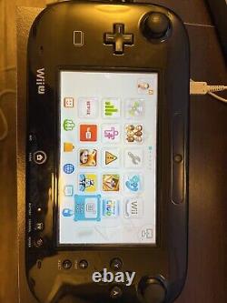Black 32gb Nintendo Wii U Console Bundle (avec 4 Jeux), Bon État