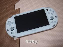 Bon état PS Vita PCH-2000 Édition limitée Final Fantasy Unité principale
