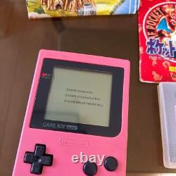 Bonjour Kitty Game Boy Pocket Édition Limitée en Bonne Condition, testé et fonctionnel.