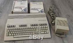 Commodore 128 Computer System Console C128 Testée Travail Bon État