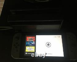 Console De Jeu Nintendo Switch Avec Chargeur Et Cordons Bon État De Fonctionnement