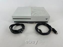 Console Microsoft Xbox One S blanche 1 To en très bon état avec câbles