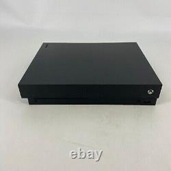 Console Microsoft Xbox One X noire 1 To en bon état avec bundle + jeu