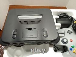 Console Nintendo 64 N64 complète en boîte CIB testée en bon état avec mousse