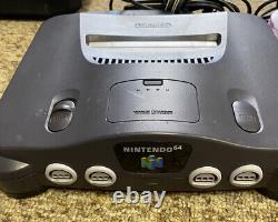 Console Nintendo 64 (usa, Noir, N64, Bon État) 2 Contrôleurs Tous Les Cordons