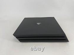 Console Sony Playstation 4 Pro 1TB en bon état avec Bundle