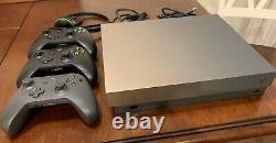Console Xbox One X 1tb Utilisée Bon État De Travail 3 Contrôleurs Inclus