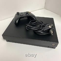 Console de jeu Microsoft Xbox One X 1 To en bon état, couleur noire
