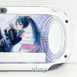 Édition limitée de la PS Vita Hatsune Miku PCHJ-10002 avec câble de charge en bon état