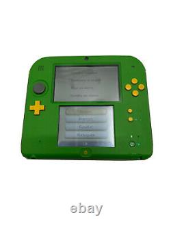 Nintendo 2ds Console Handheld Chargeur De Jeu Vert Très Bon État