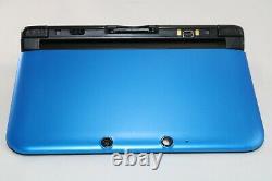 Nintendo 3ds XL Console Main Bleue/noire Avec Chargeur, En Bon État