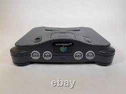 Nintendo 64 Avec Contrôleur Rouge 1 Propriétaire, Bon État