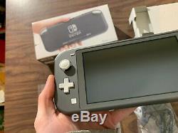 Nintendo Commutateur Lite (gris) Très Bon État Complet Dans L'encadré + 128 Go Sd