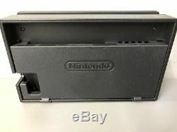 Nintendo Console Bundle Commutateur 32go. Bonne Condition. Neon Rouge / Bleu
