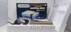 Nintendo Entertainment System Control Deck CIB Bon état Testé