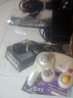 Nintendo Gamecube Perle Rare Console Blanche Contrôleur En Très Bon État