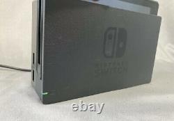 Nintendo Switch Bundle -système, 4 Jeux, Contrôleurs, Chargeur -bon État