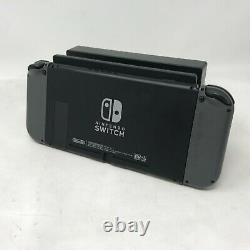 Nintendo Switch Grey 32 Go Très Bon État + Dock + Grey Joy-cons + Câbles