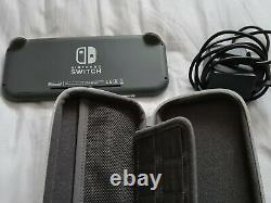 Nintendo Switch Lite Console Grey Entièrement Travailler, Avec Le Cas Bon État