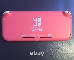 Nintendo Switch Lite, Corail (chargeur Inclus) Légèrement Utilisé Bon État