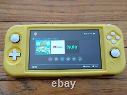 Nintendo Switch -lite Yellow 32go Avec Animal Crossing, Très Bon État