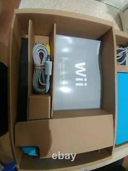 Nintendo Wii Limited Edition Blue Complete Very Good Condition