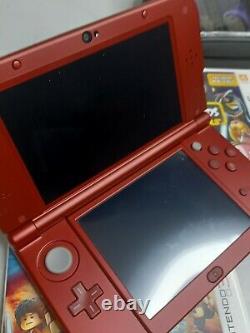 Nouveau Nintendo 3ds XL Metallic Red Bundle Cas/charger/games Très Bon État