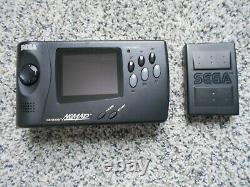 Sega Genesis Nomad Avec Battery Pack Testé Et Joue Très Bien! Très Bon État